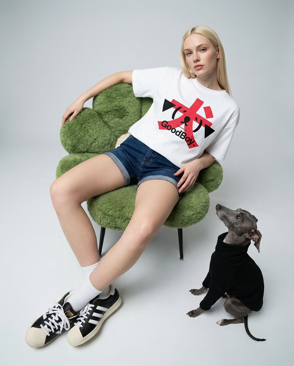 GoodBoy. 犬 — SUAPM TYPO Collection — White Unisex box tee