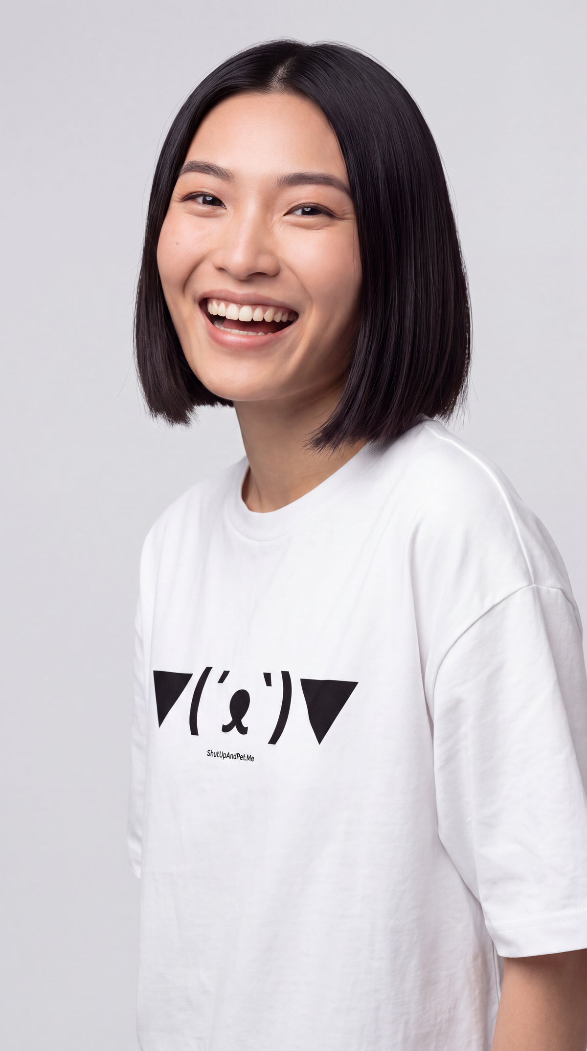 ▼(´ᴥ`)▼ — SUAPM TYPO Collection — White Unisex box tee